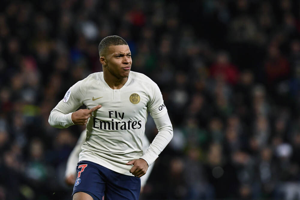 表现慢热！弗拉格13中7拿到23分6板5助&5失误 下半场21分